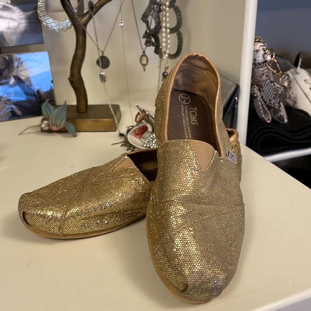 Gold Glimmer Tom's Slip-On Loafers